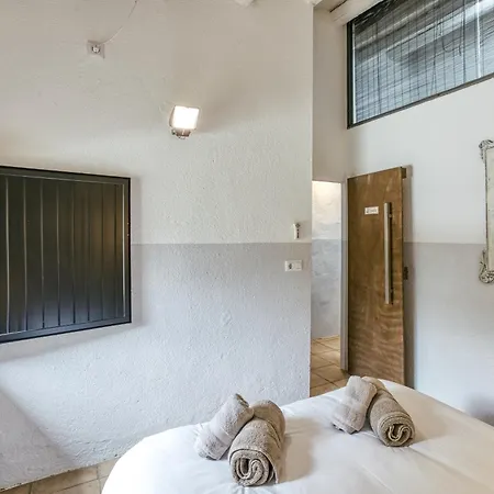 Mas Tarres L'olivera Country house